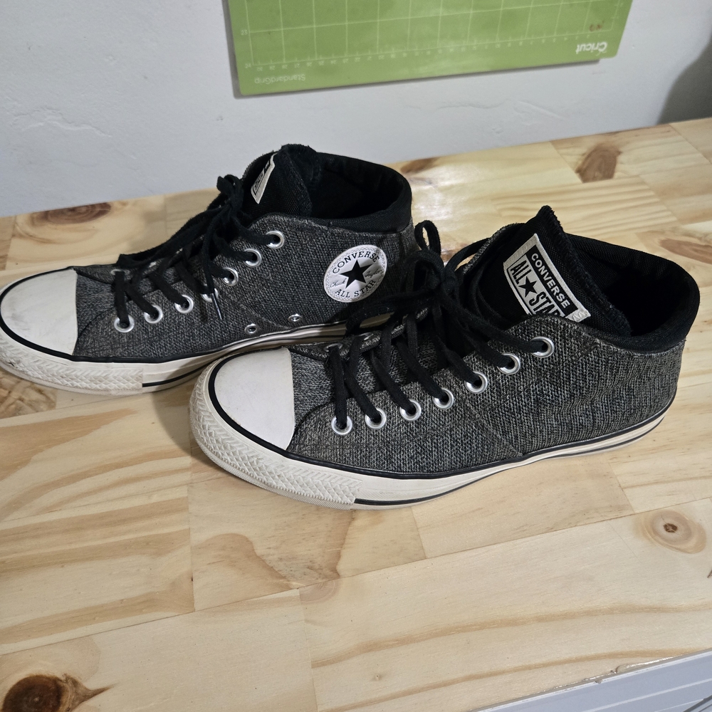 Converse Women's Gray and White Sneakers